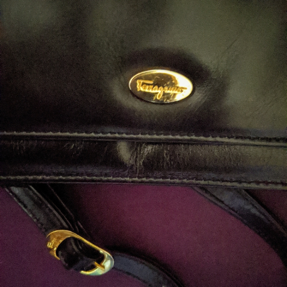 Authentic Salvatore Ferragamo Black Leather Purse